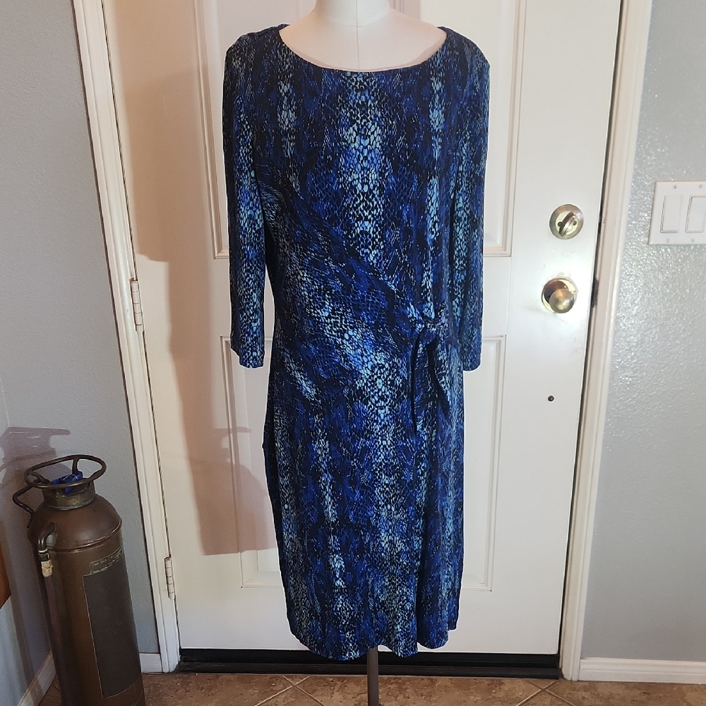 Calvin Klein Elegant Blue Long Sleeve Dress